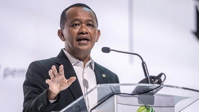 Atas Arahan Prabowo, Bahlil Pastikan 2026 Indonesia Tak Impor Solar Lagi